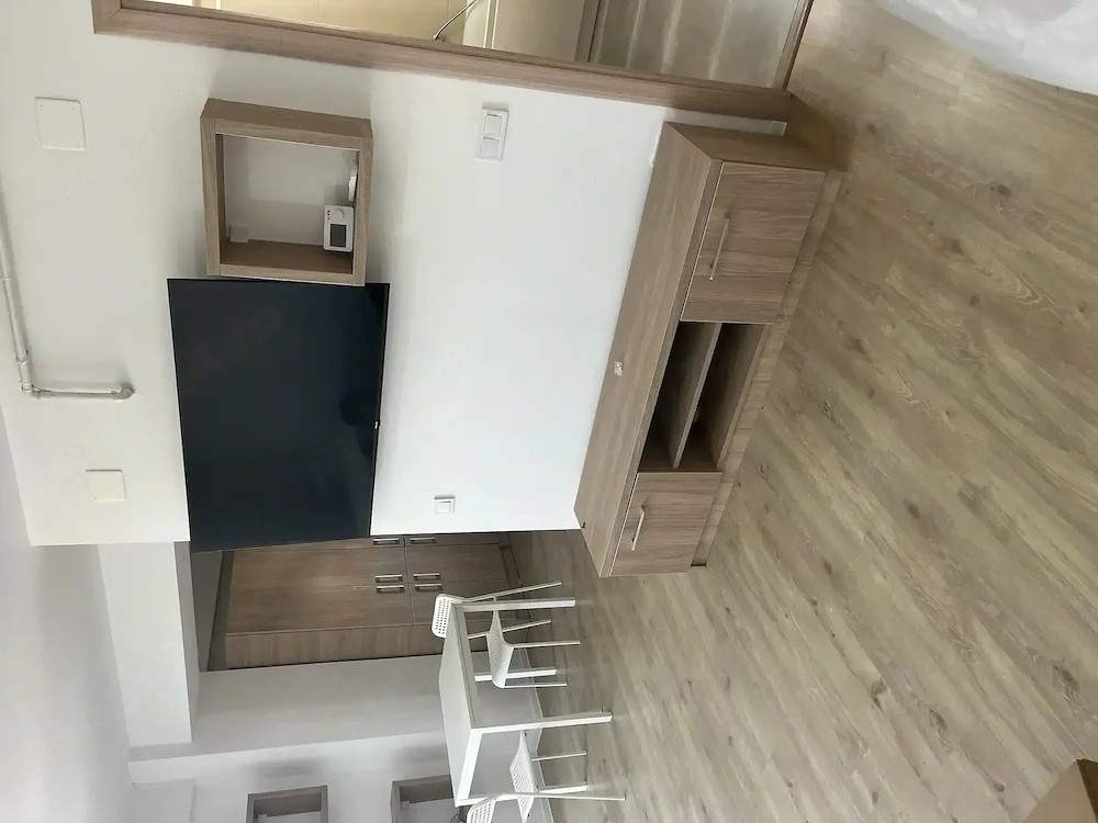 Închiriez apartament 2 camere