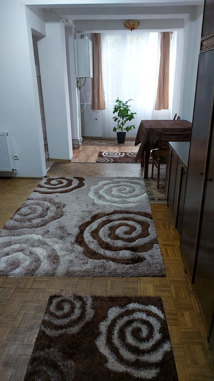 Închiriez garsoniera confort I, etaj 2, Bd. Independentei , langa RFN