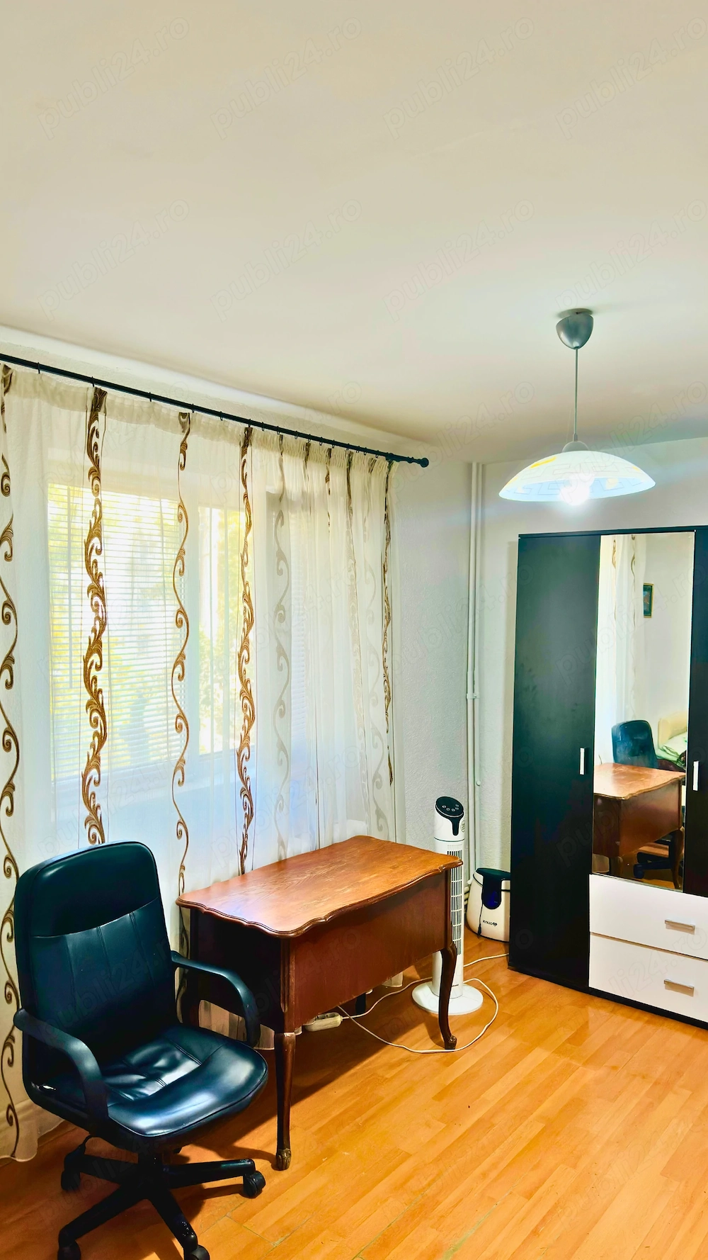 Apartament 1 camera, 27 mp, etaj 1, centrală proprie   zona Dacia