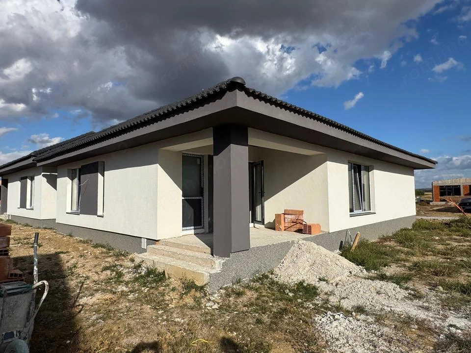 Casa de vanzare in Cihei cu 4 camere