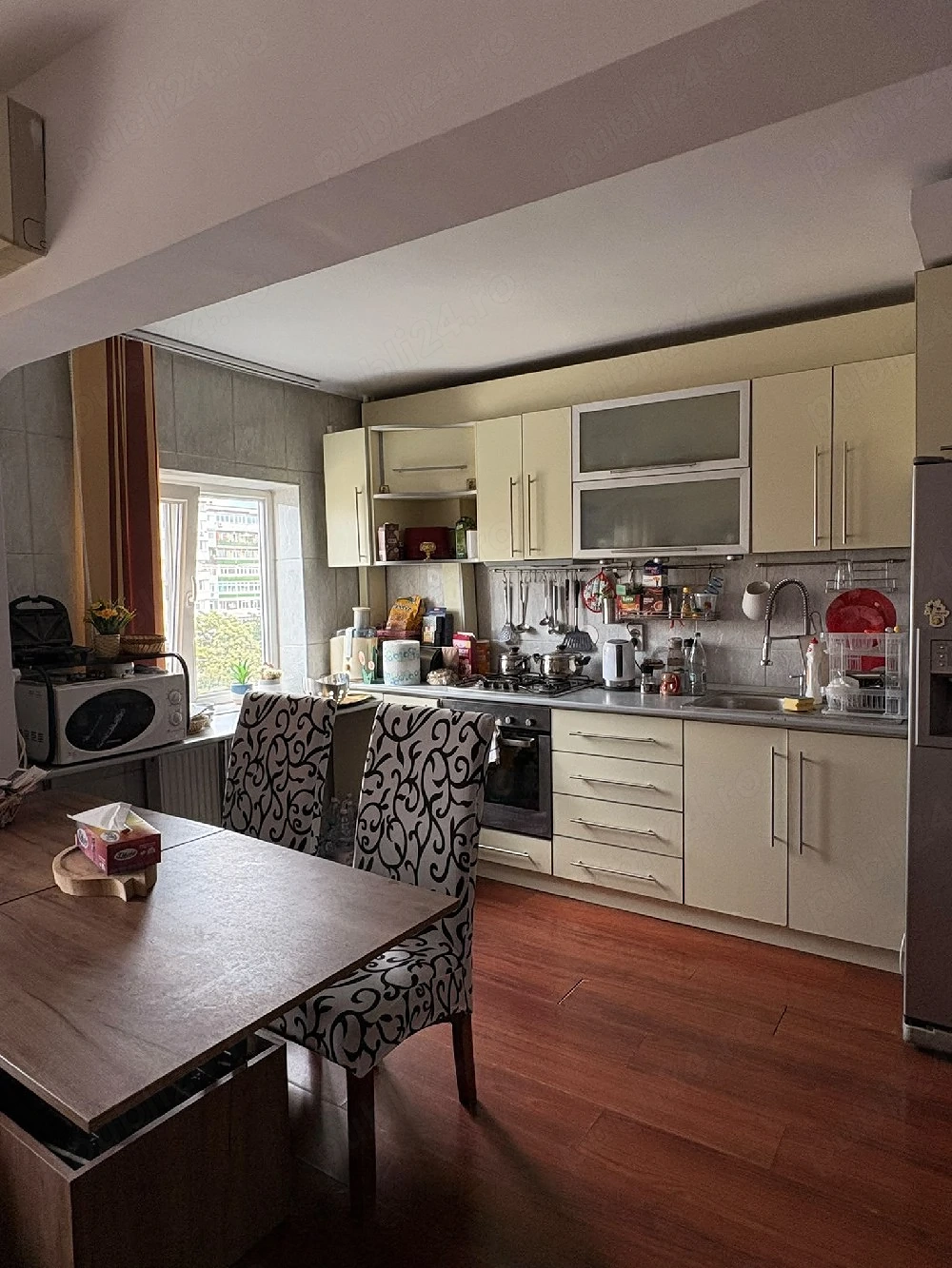 Apartament 3 camere de inchiriat in Ploiesti, zona Vest