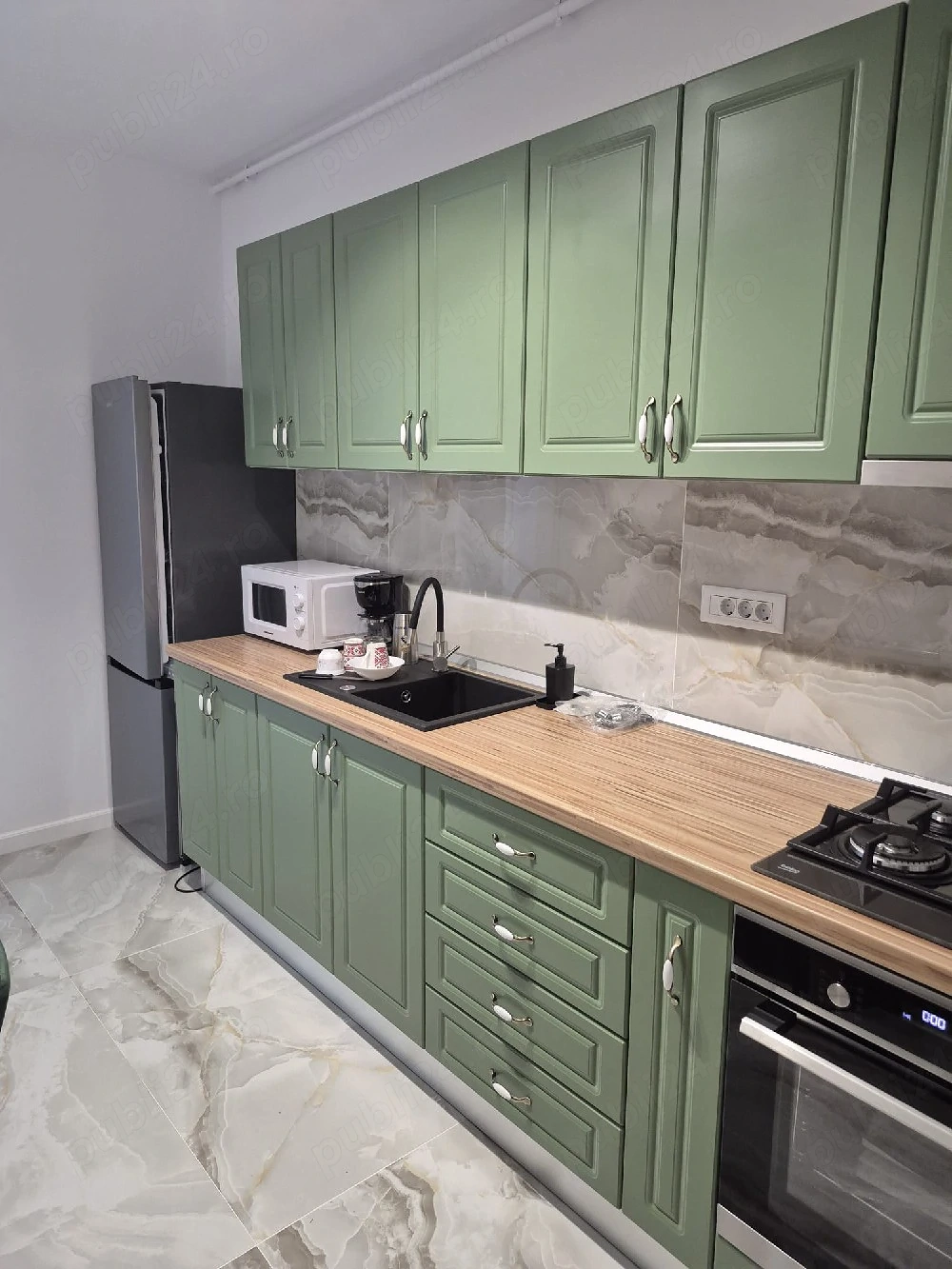 închiriez apartament 2 camere+loc parcare in bragadiru str. Diamantului 