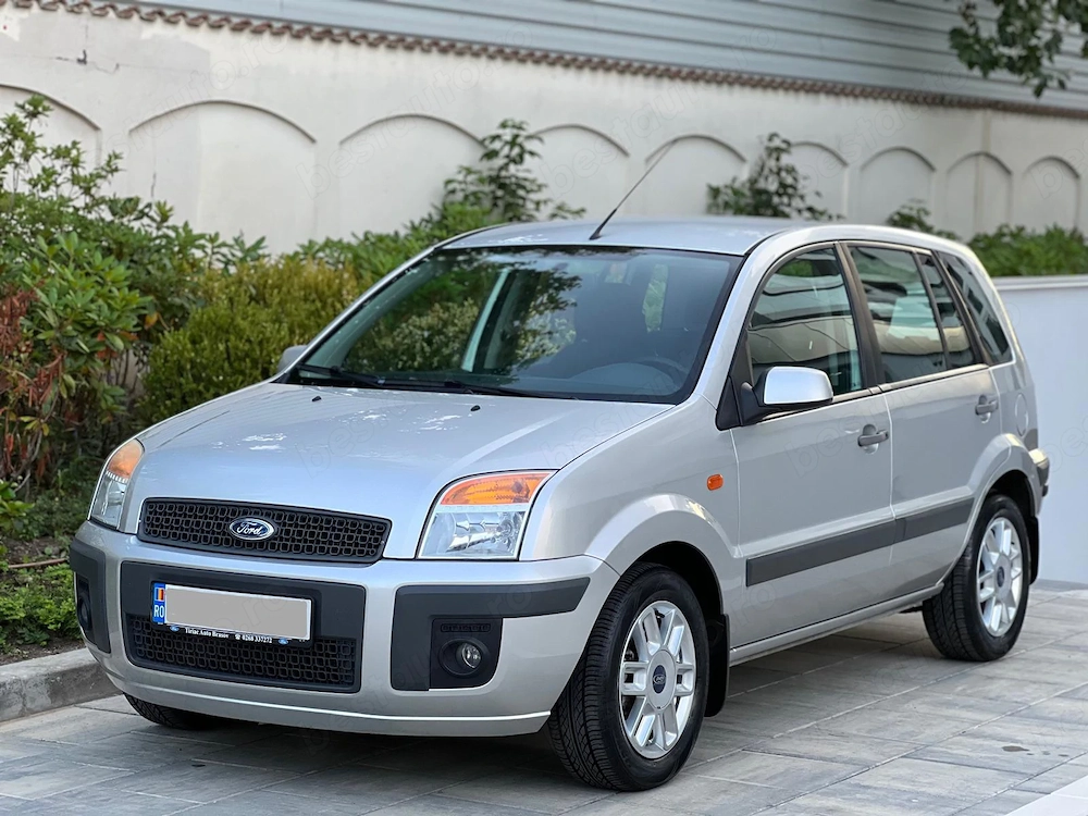 Ford Fusion 1.6 Benzina 100 Cp Model full GHIA doar 44.000 km