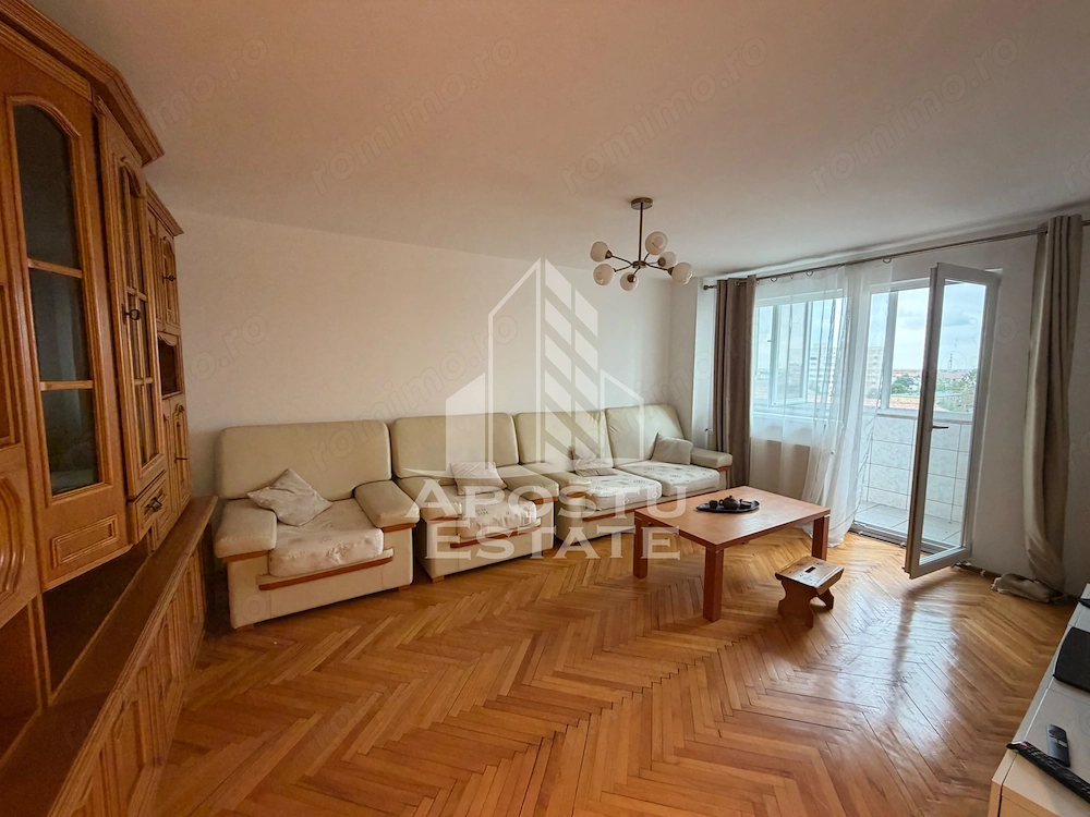 Apartament cu 3 camere de vânzare, etaj intermediar, Dacia, Timisoara
