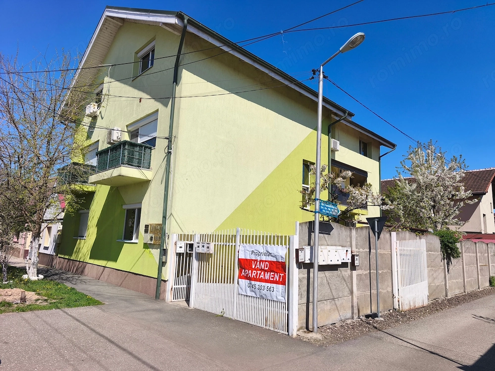 Vand 3 camere in Giroc 105000 euro