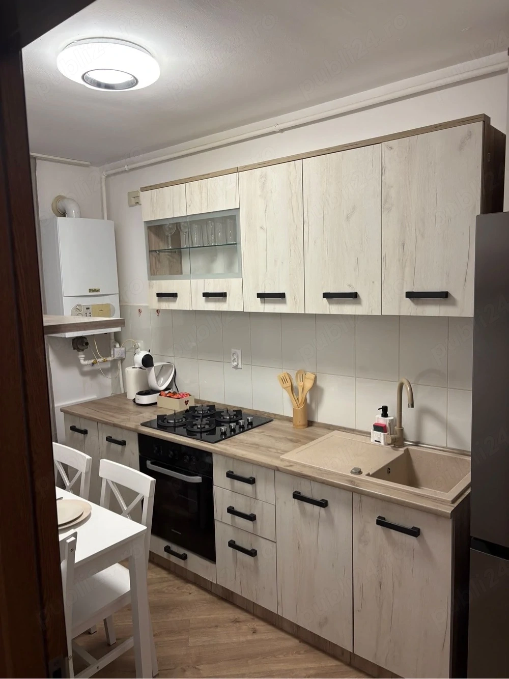inchiriez apartament regim hotelier zona centrala mall 