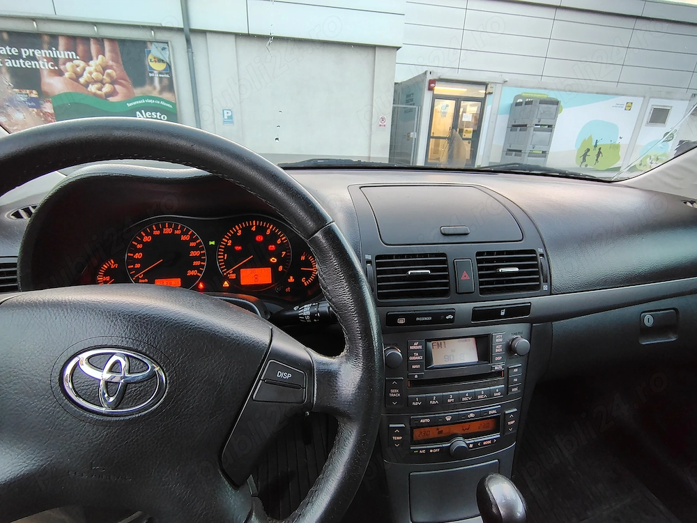 Toyota Avensis T25 (2006) 1.8 VVT-i 129 CP | Unic proprietar | 165.000 km reali, carte service