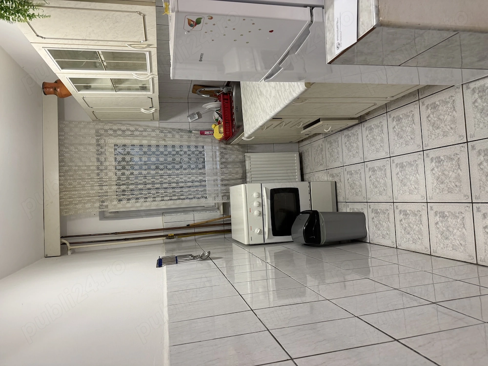 Proprietar, închiriez apartament cu o camera