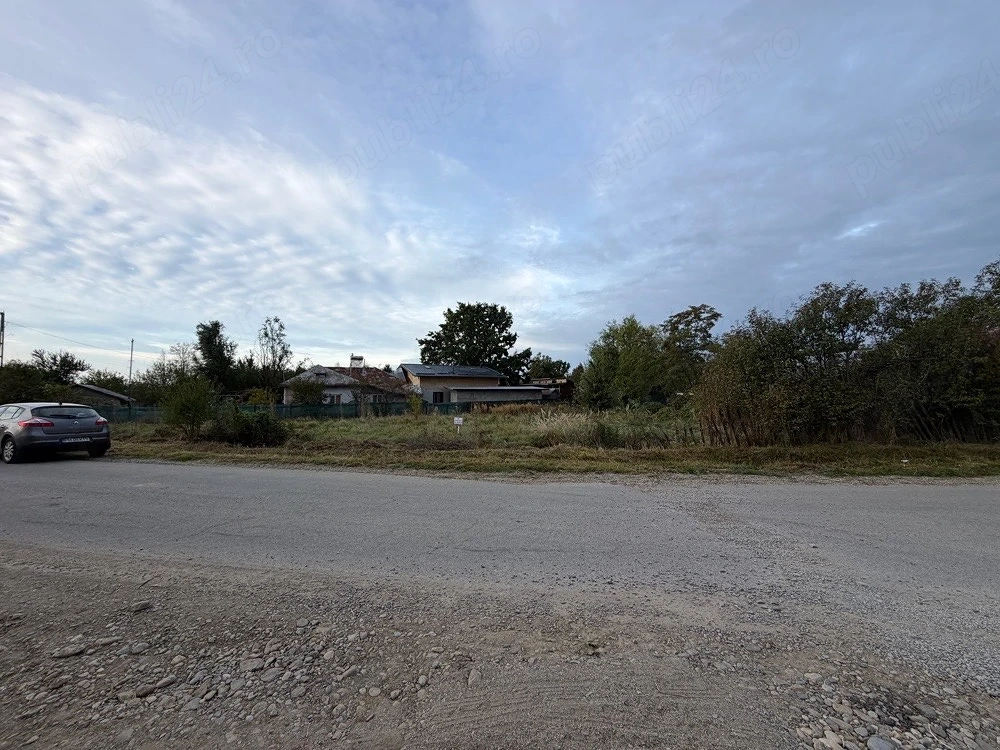 Teren intravilan de vânzare   1015 mp   Scorțeni, Prahova