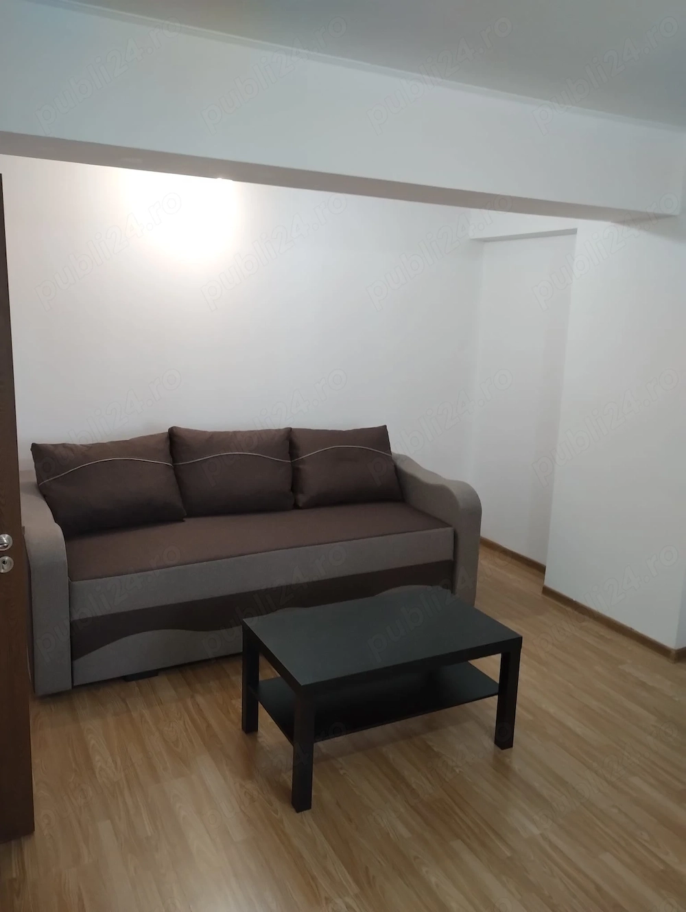 Închiriez apartament 3 camere ultracentral 