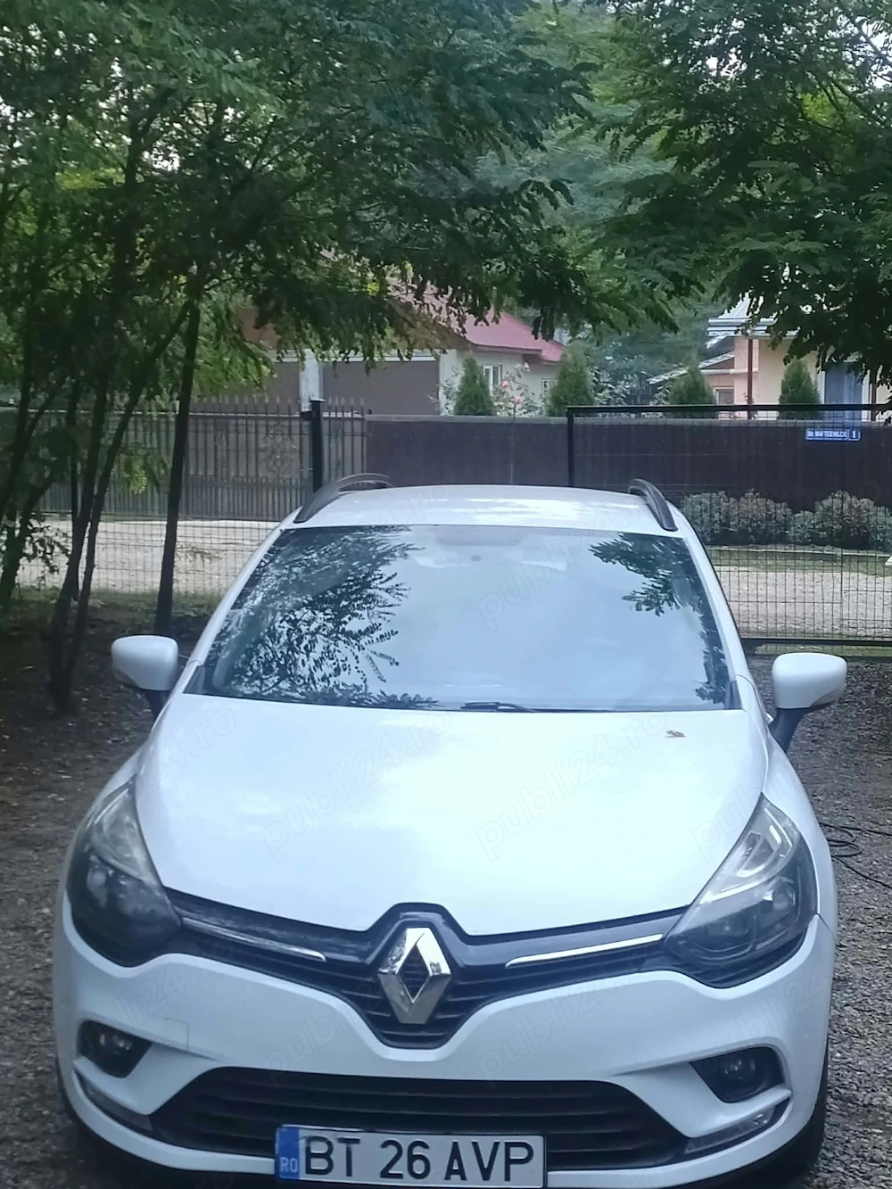 se vinde reno clio