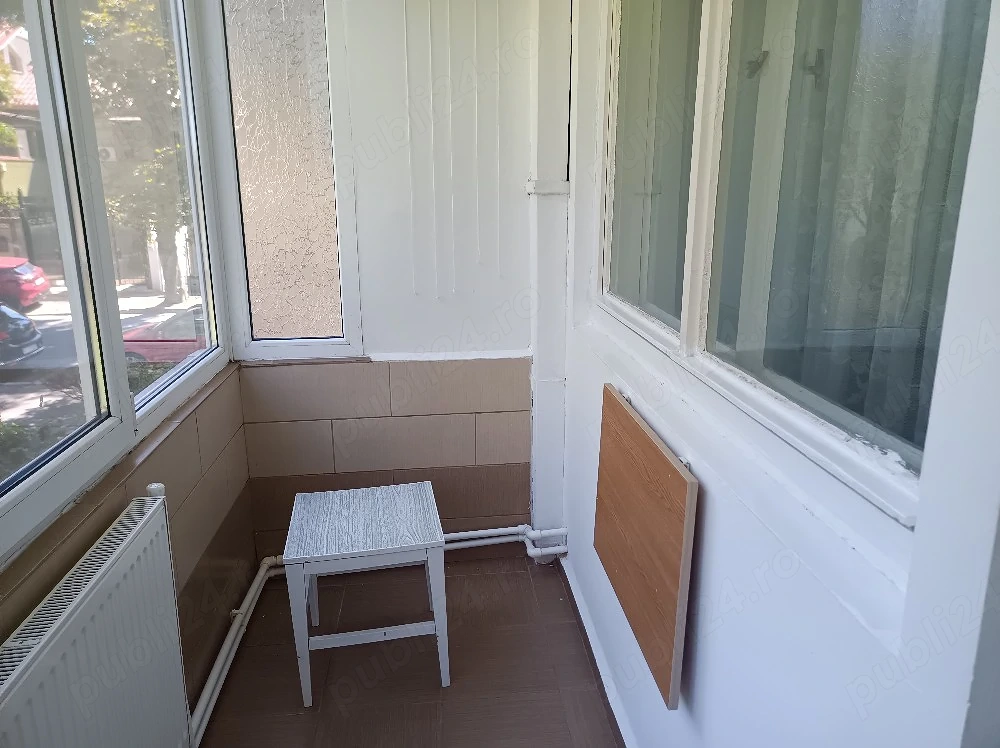 Proprietar inchiriez apartament Spitalul Municipal 