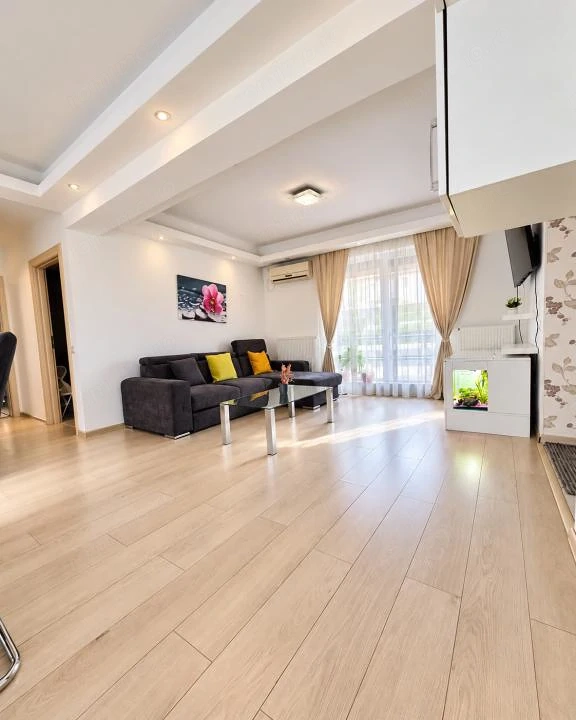 3 camere - 81 mp | Curte 66 mp | 2 băi | Parcare | Dobroești - Fundeni