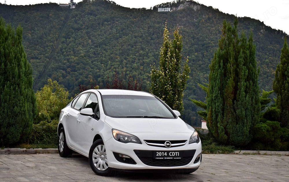  cmc - 110CP  6+1 trepte   175.000Km  Xenon