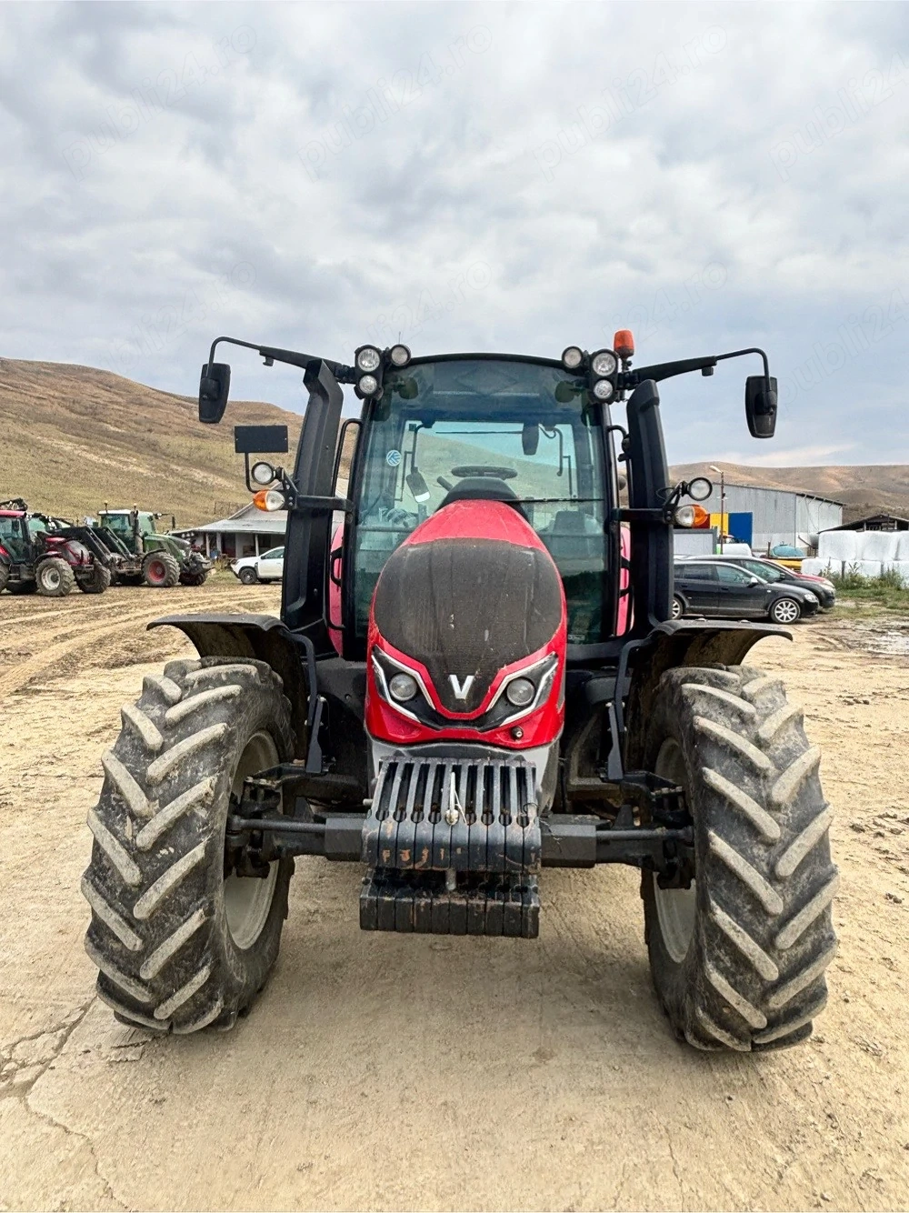 Tractor Valtra G125