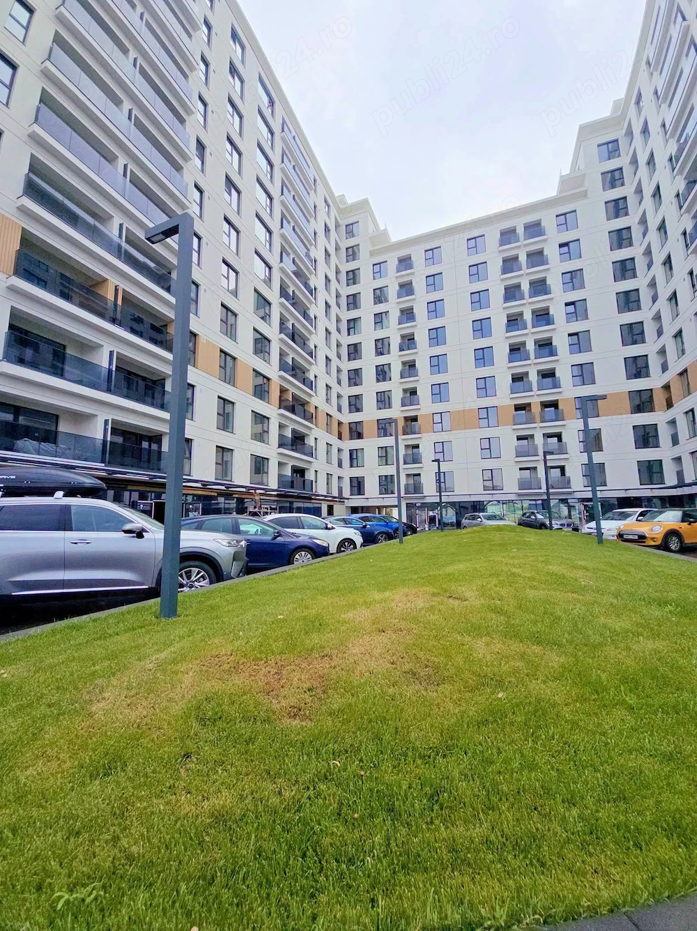 Studio Dublu High Garden East, Sector 2 