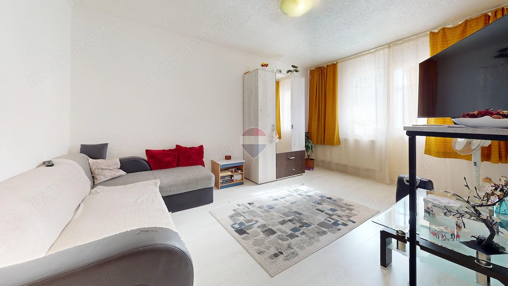 COMISION 0% Apartament cu 3 camere de vânzare, Decomandat, Sacele