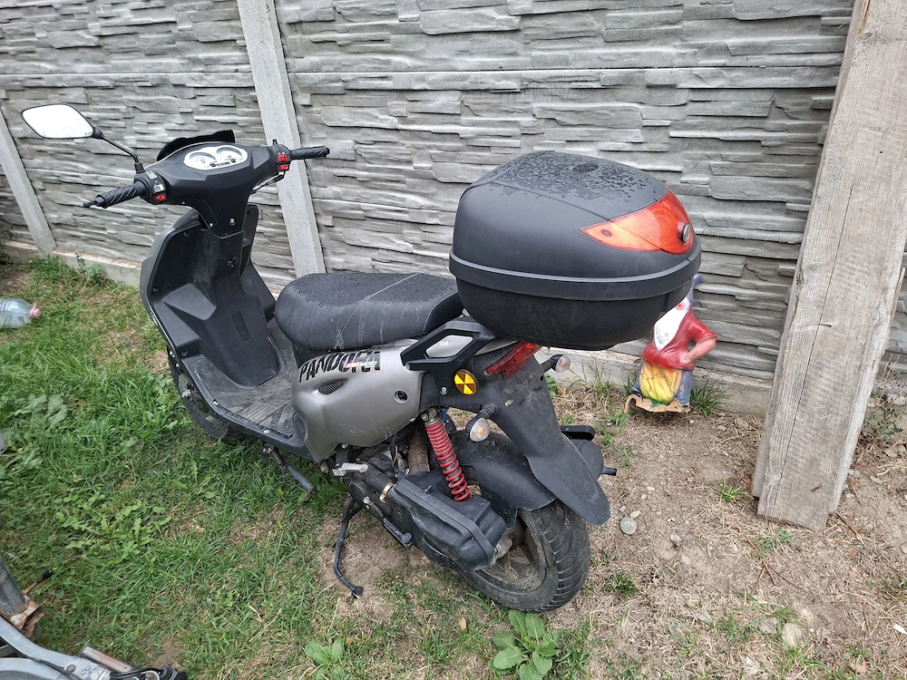 Vând scuter de 50cm