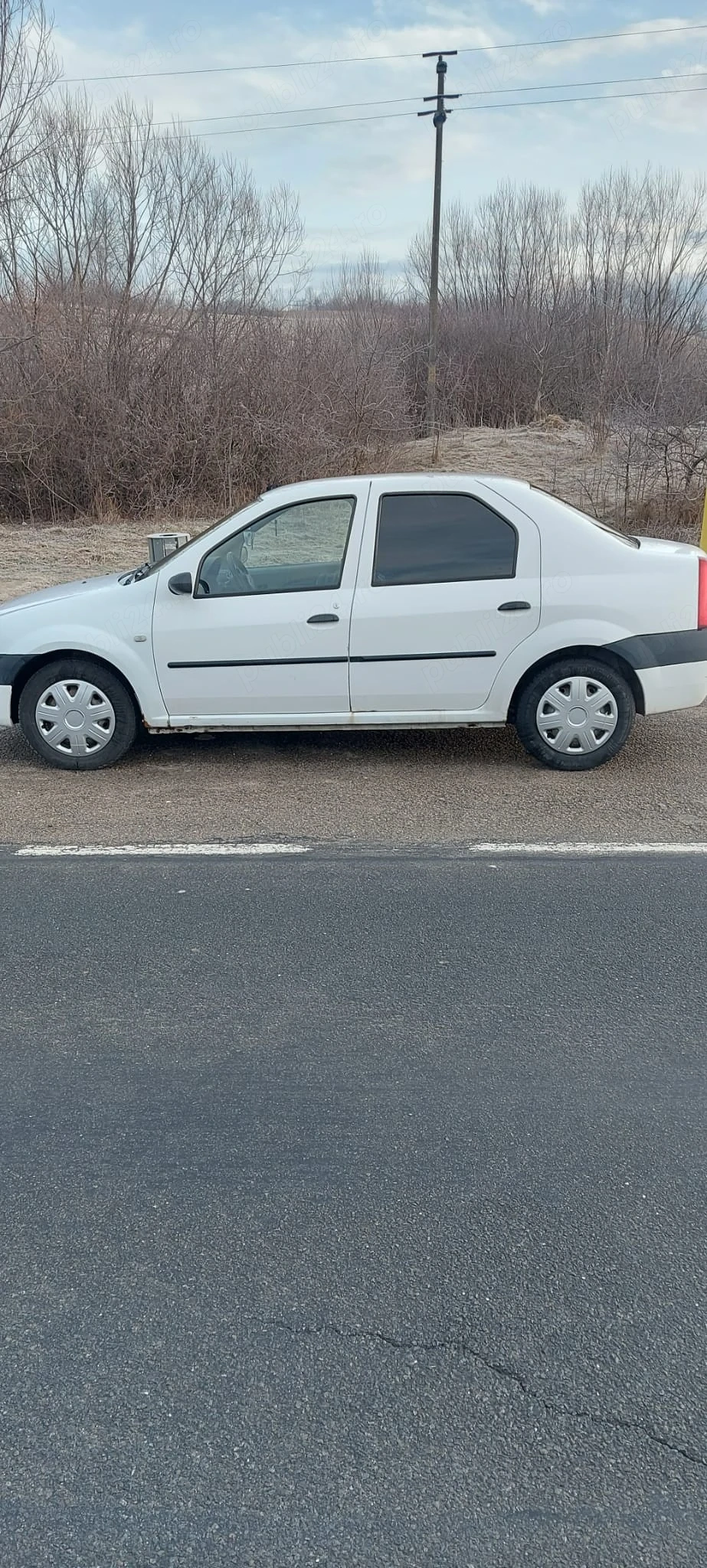 vând Dacia Logan