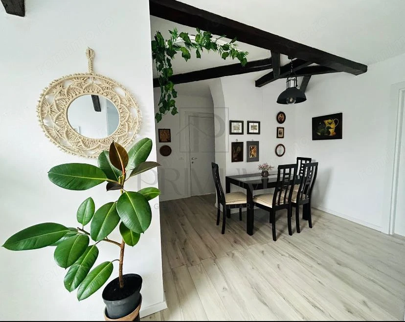 Apartament 4 camere | 100 mp | 3 dormitoare | La casa | Zona Balcescu | 2 bai | Intrare separata | A