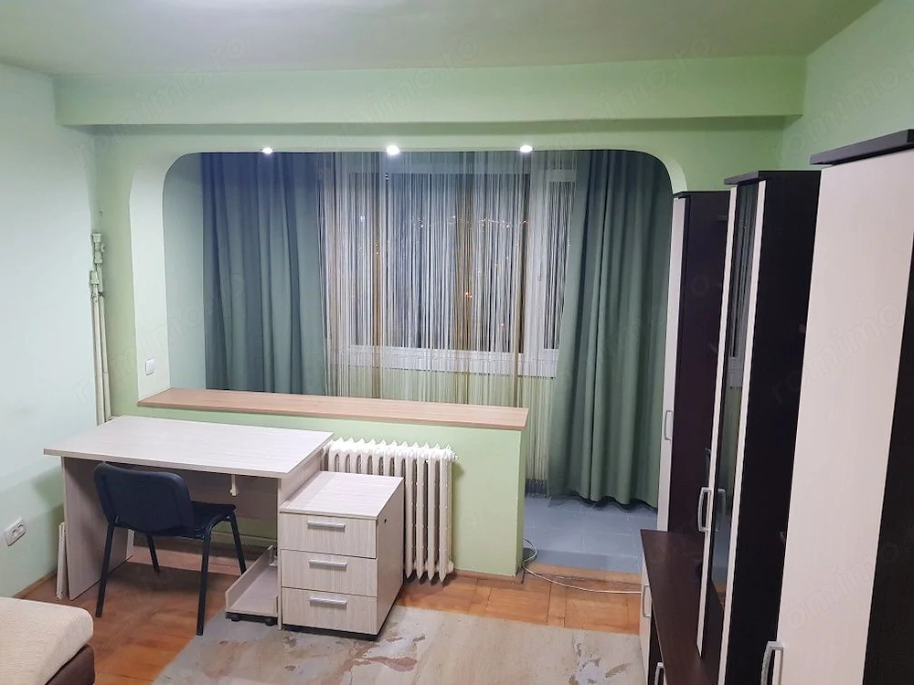 Închiriez apartament cu 2 camere COMPLEX STUDENTESC