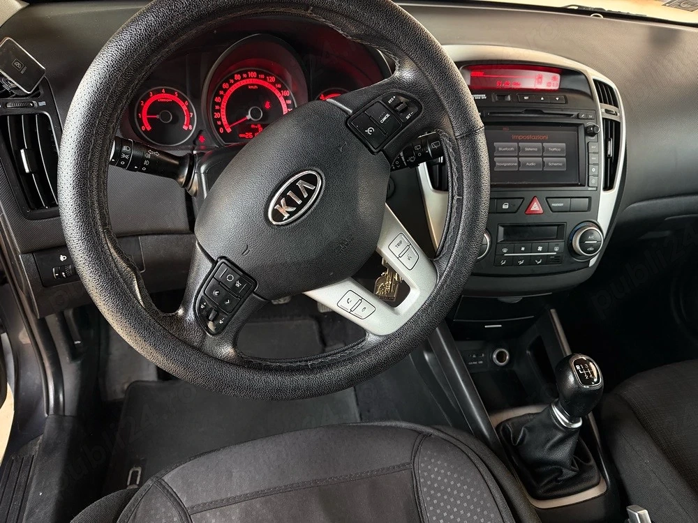 Kia Ceed 1.4 benzină | 2010 | 90 CP | 261.955 km | Proprietar 2