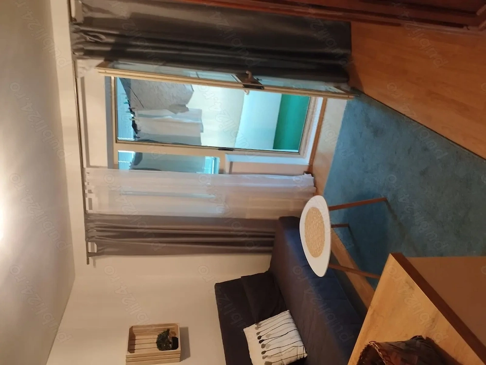 Vând apartament cu 4 camere zona Nord, Rm. Vâlcea 