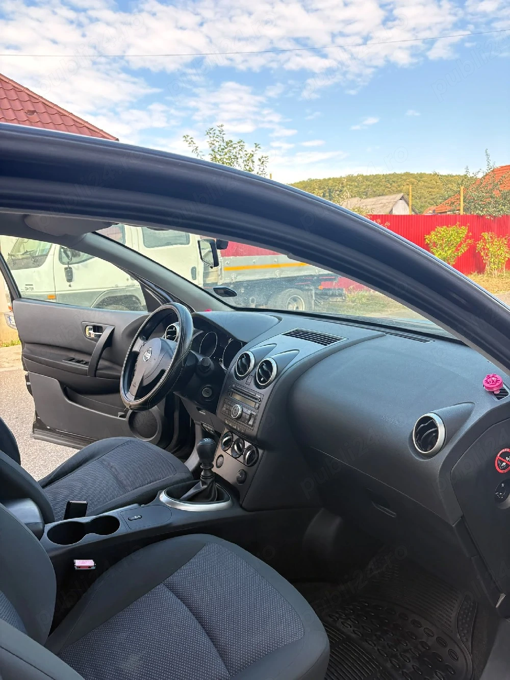 Nissan Qashqai . 2009, 2 4