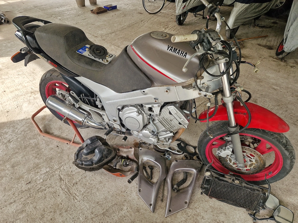 Yamaha Tdm850/ Suzuki gs500 