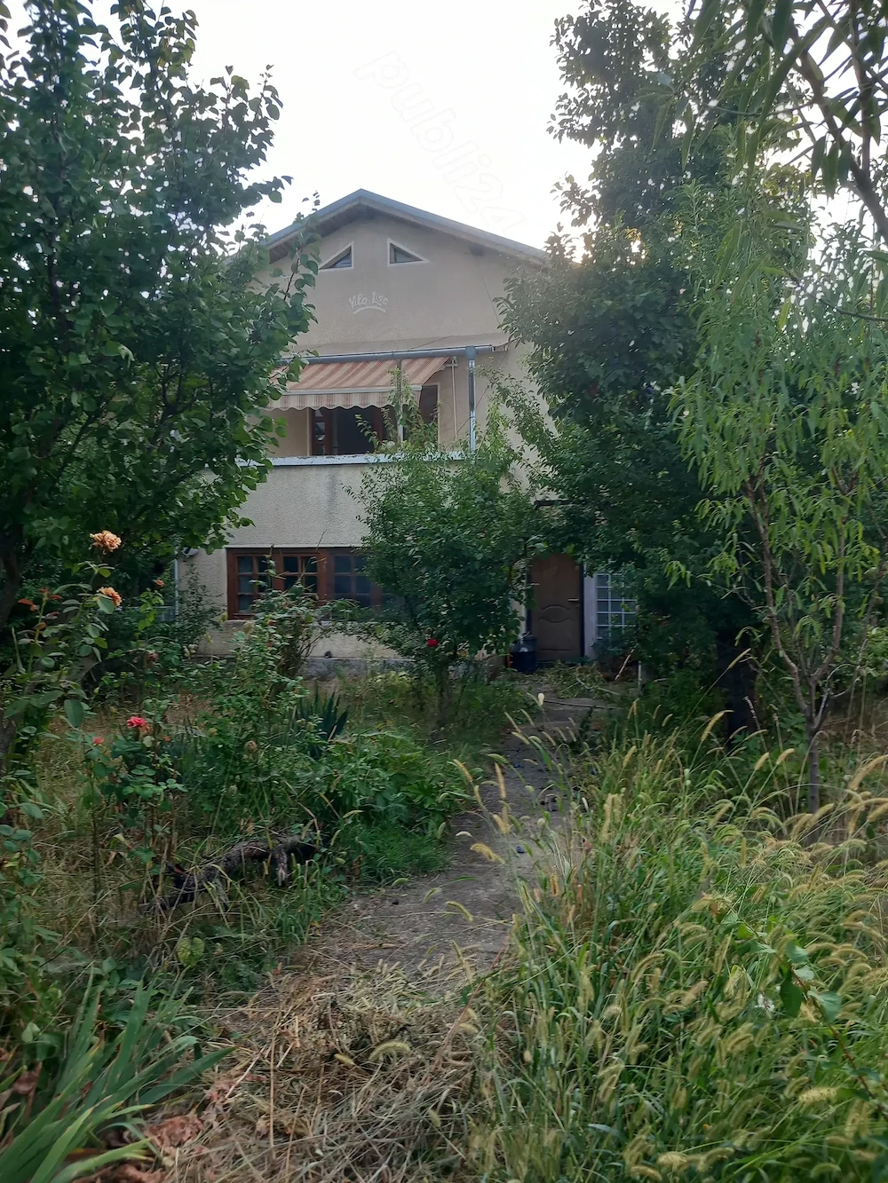 Otopeni vila casa si teren 1000 mp str. Fermei