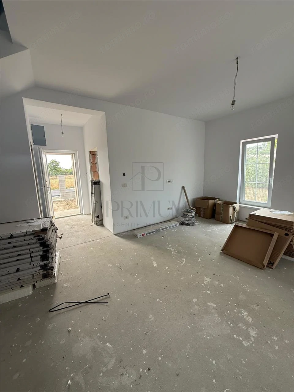 DUPLEX CU GARAJ, TEREN GENEROS  #536;I 4 DORMITOARE