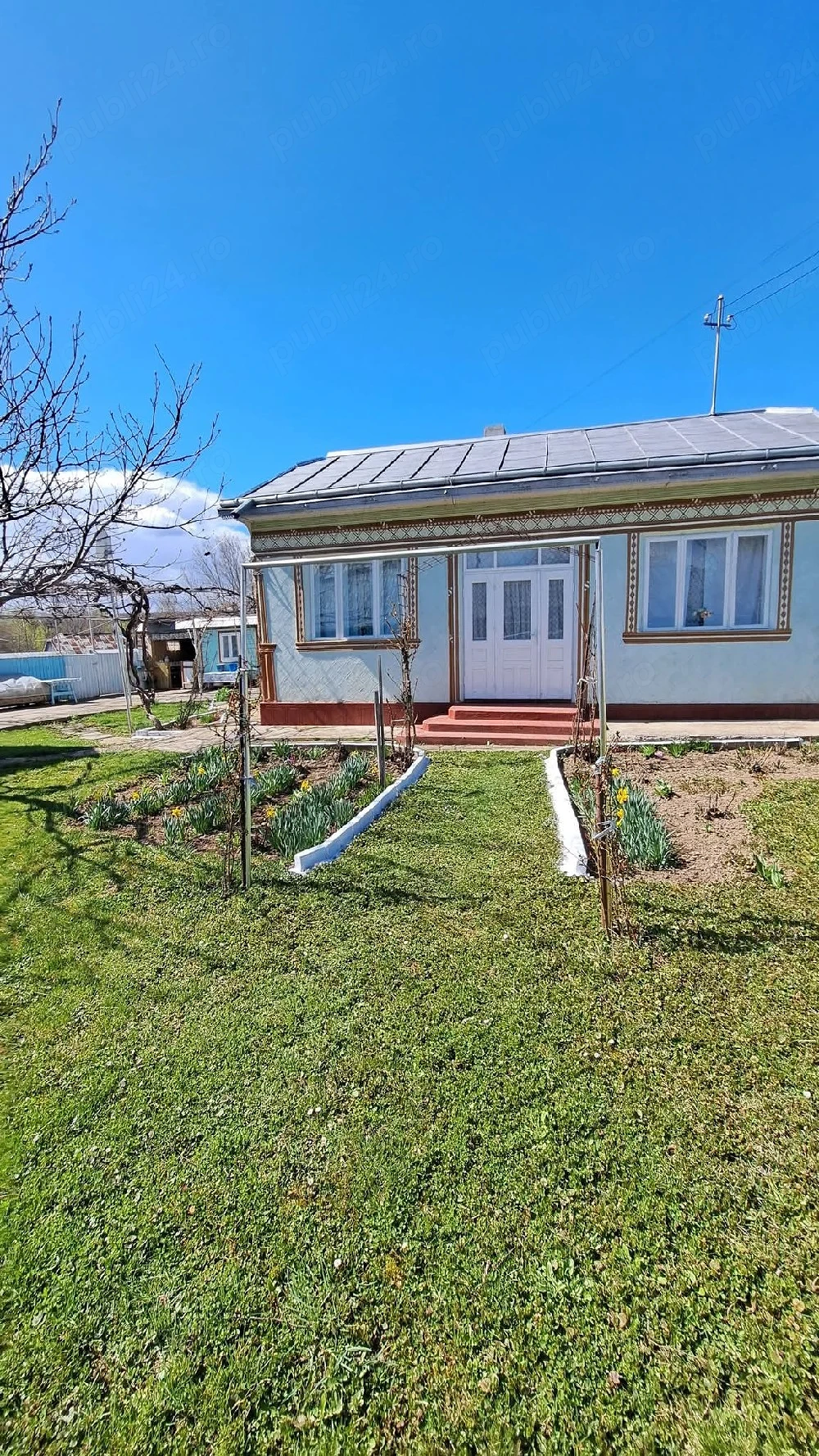 Casă +teren 2.040 MP (20 ari)de vanzare   SIMINICEA, SUCEAVA