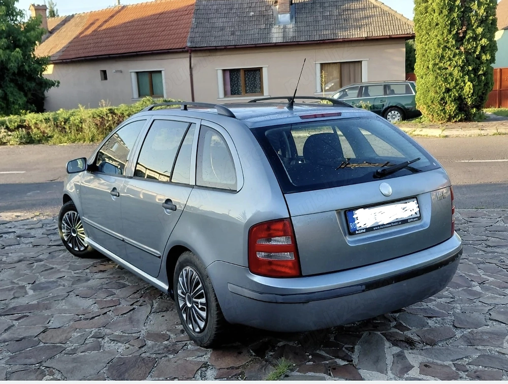 Vând Skoda Fabia 