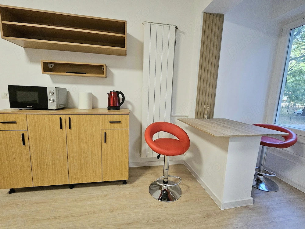2 camere decomandat, renovat integral | Parcare | 5 min metrou Apărătorii Patriei