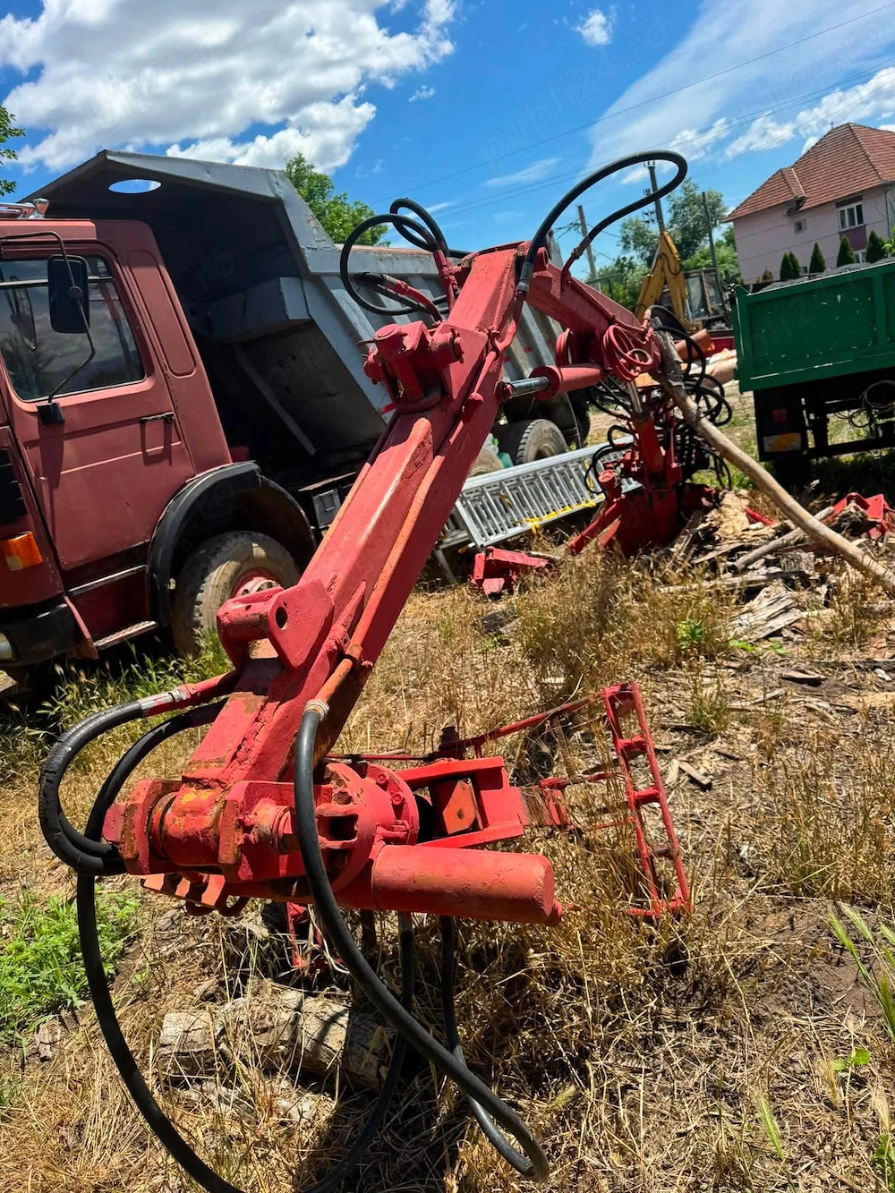 Vând  graifer  2500 Euro
