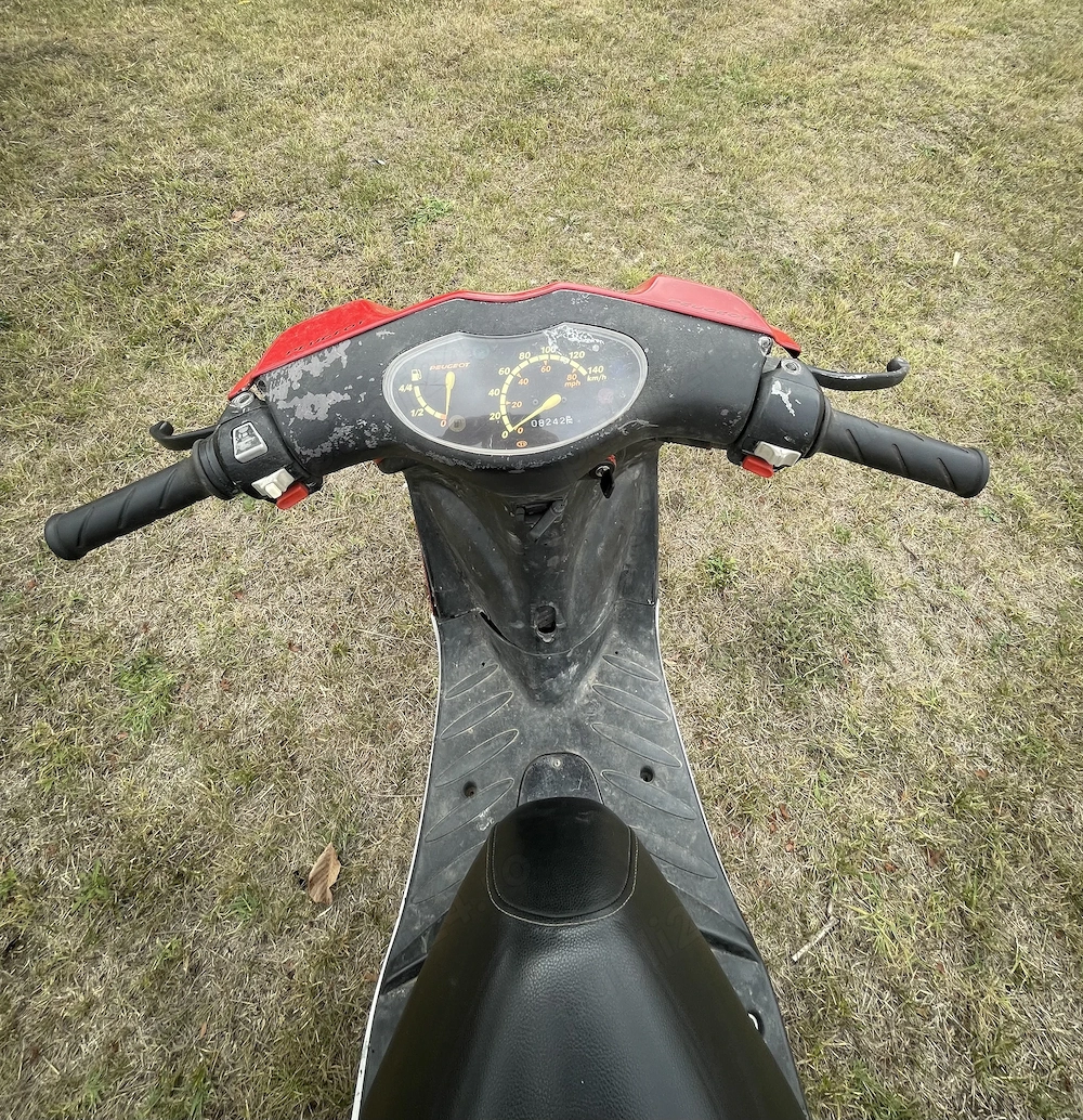 Scuter peugeot cu set de 100 cc