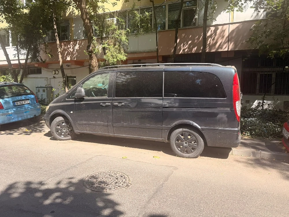 Vând Mercedes vito 2004