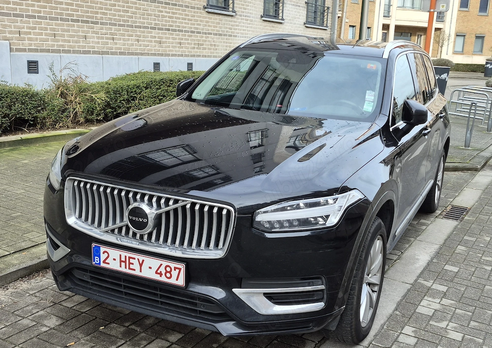 Volvo XC90,  hybrid plug-in,  303 CP, automat, 7 locuri, stare deosebita