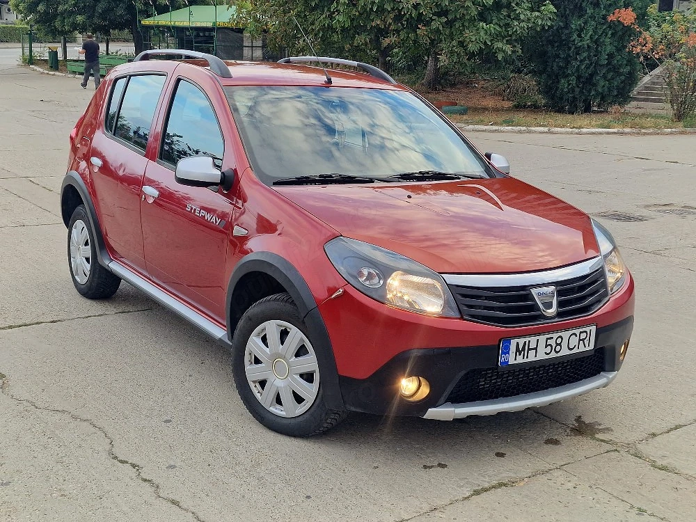 Dacia Sandero Stepway An 2011 Motor 1.5-dci diesel 90 CP 