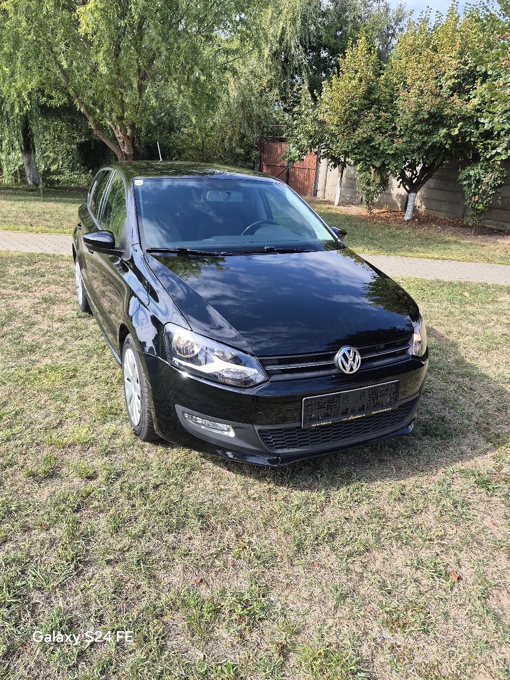 Volkswagen Polo 6R (2012)   1.2 Diesel   Negru   Recent Adus   214.878 km   AC Funcțional   4 Uși