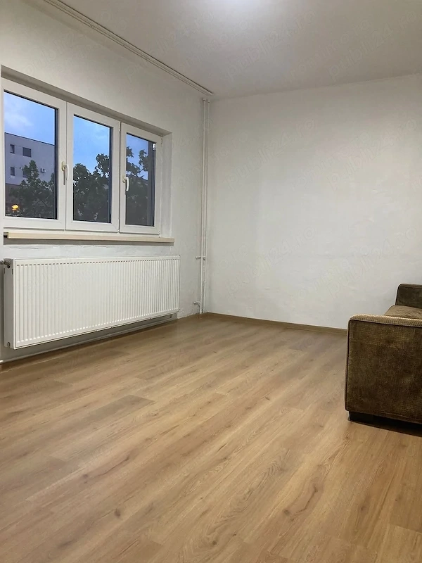 Apartament Etaj 2 cu 2 camere decomandat Strasa Silistra cu boxa,centrala si aer conditionat