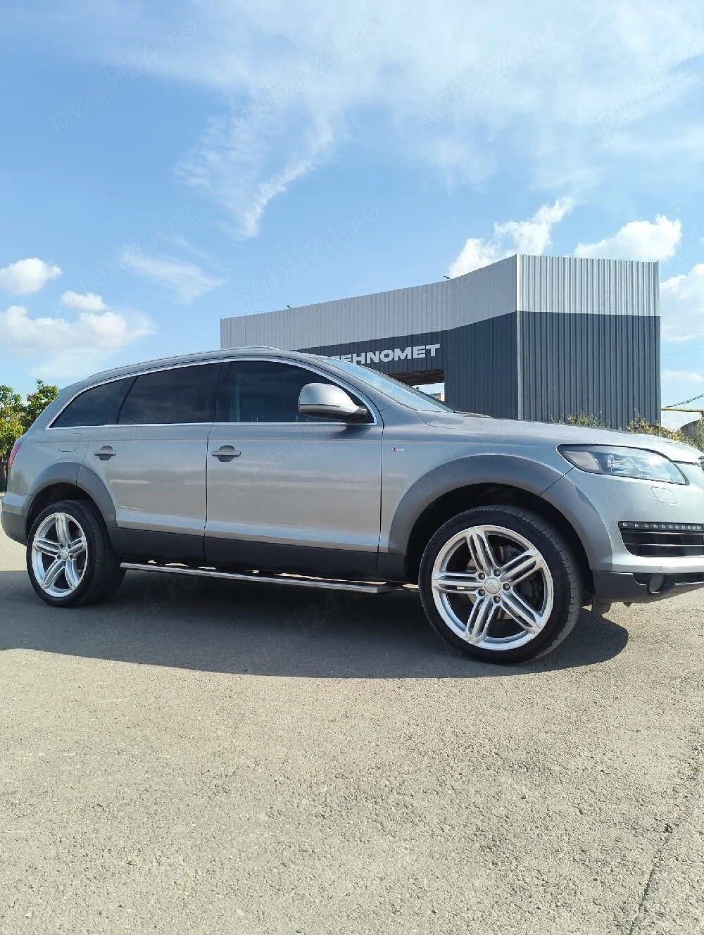 Vand Audi Q7 impecabila!