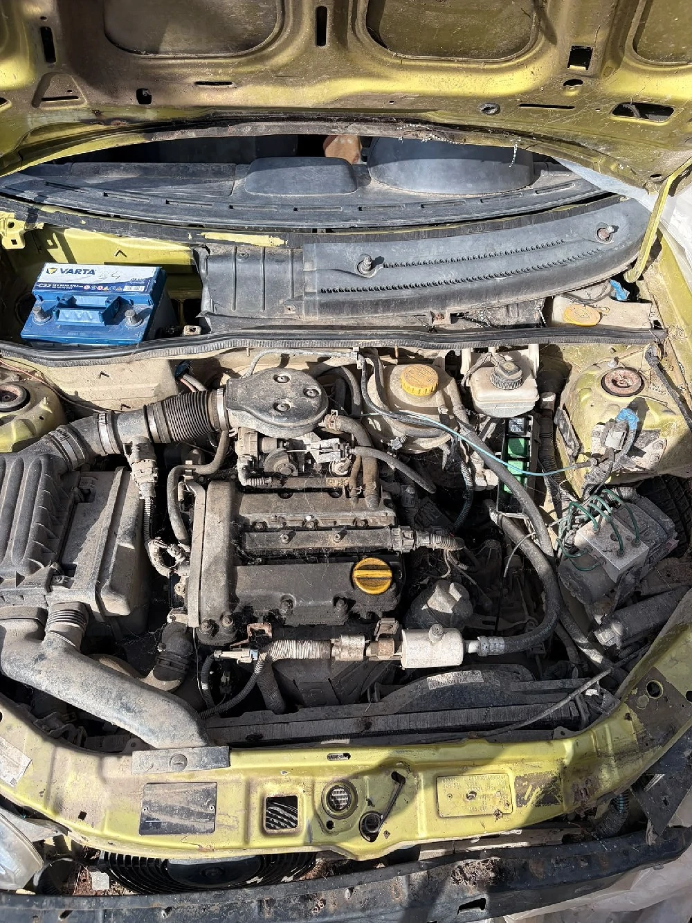 Vând Motor/alte piese Opel Cora C