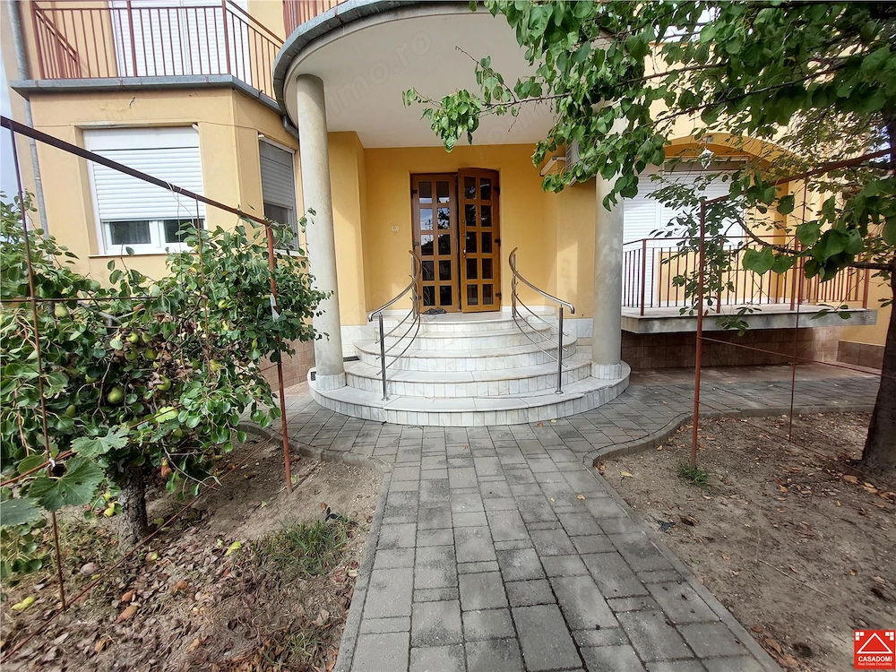 Casa spatioasa langa Spitalul Judetean