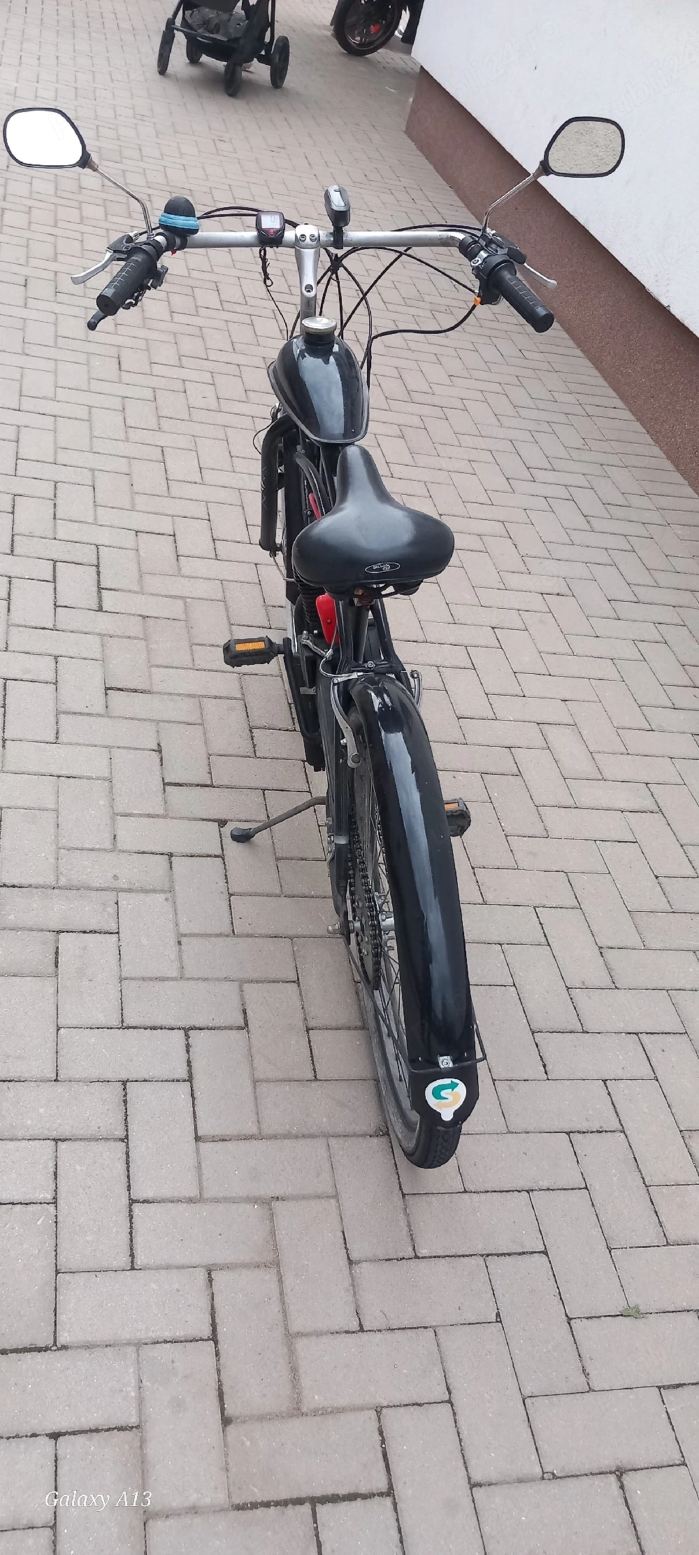 bicicleta cruiser cu motor