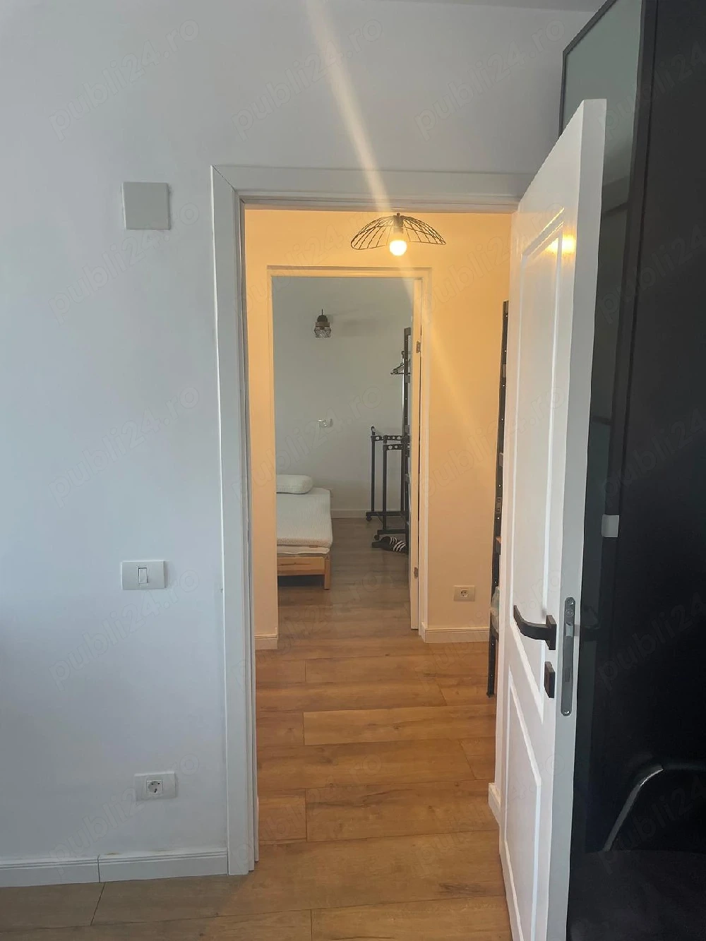 Apartament 2 camere renovat zona Jiului