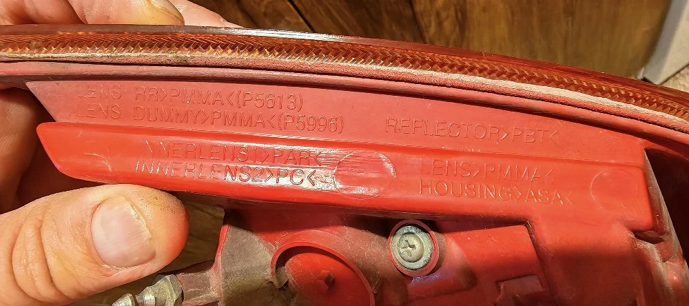 Vând set complet de stopuri Mitsubishi Lancer 