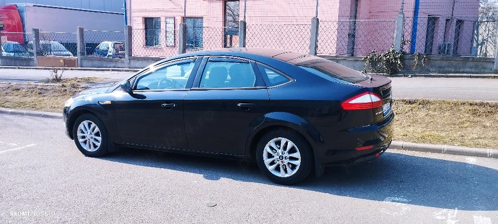 Vând Ford Mondeo 2010