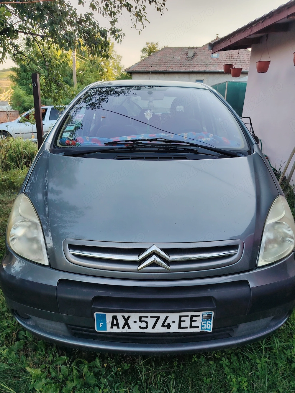 Vând Citroen xara picaso