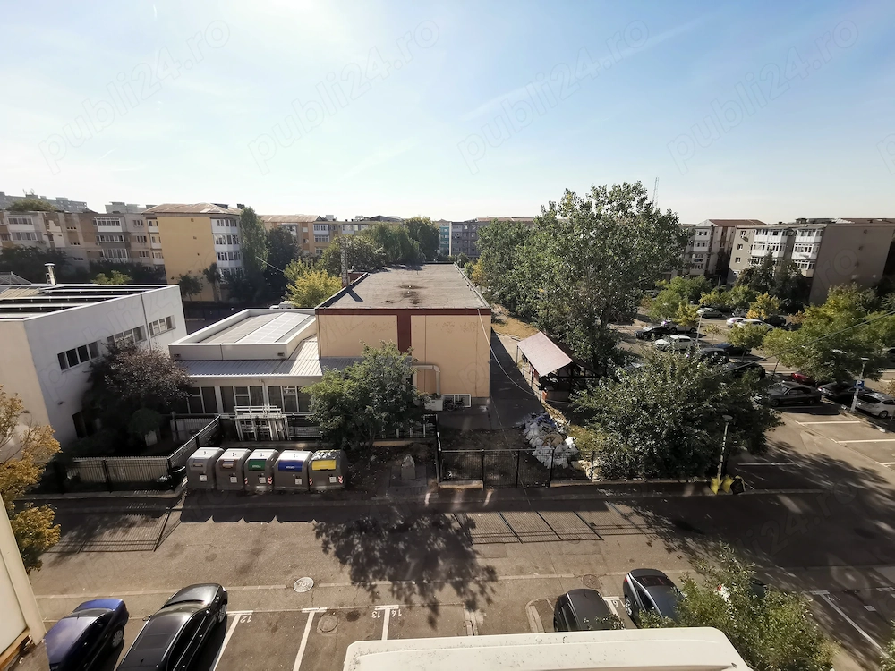 Apartament 2 camere în Craiovița Nouă semidecomandat stare bună nou renovat centrala termică